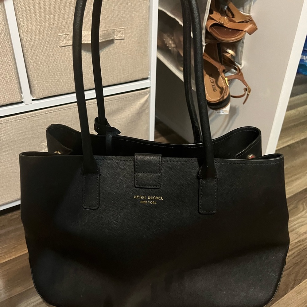 Henri Bendel purse